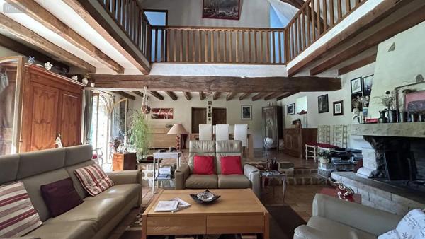 Achat - Maison Château-Gontier-sur-Mayenne 53200 7 pièces 192 m 2 22000 m 2
