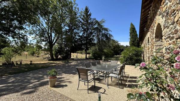 Achat - Maison Château-Gontier-sur-Mayenne 53200 7 pièces 192 m 2 22000 m 2
