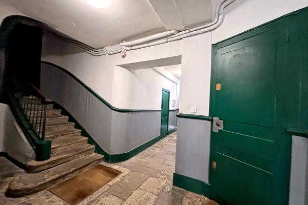 A VENDRE NANTES/CENTRE VILLE APPARTEMENT AVEC CHAMBRE SEPAREE