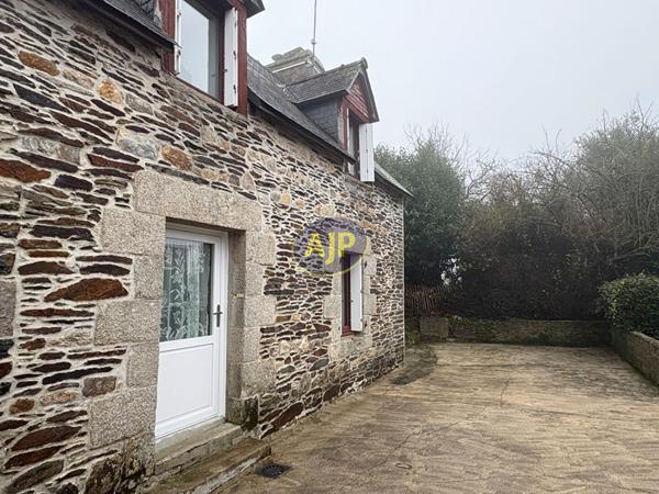 Location maison Mur De Bretagne : 620 € - AJP Immobilier Pontivy