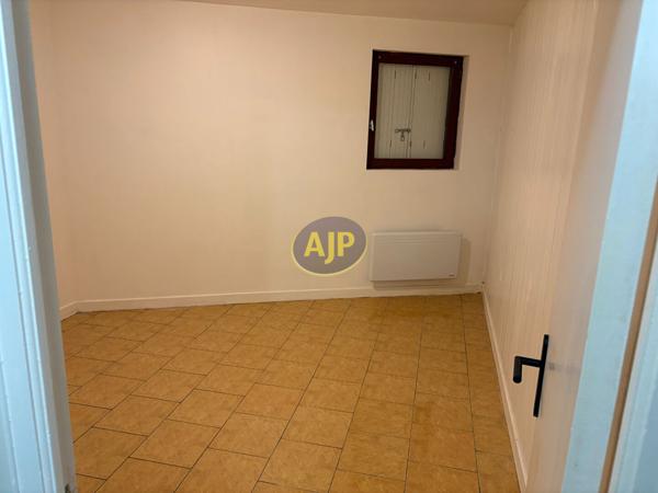 Location maison Mur De Bretagne : 620 € - AJP Immobilier Pontivy