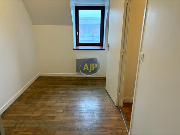 Location maison Mur De Bretagne : 620 € - AJP Immobilier Pontivy