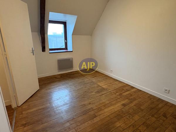 Location maison Mur De Bretagne : 620 € - AJP Immobilier Pontivy