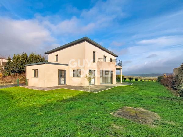 A Vendre Maison moderne Secteur Le Douvez à GUIPAVAS