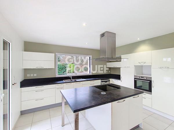 A Vendre Maison moderne Secteur Le Douvez à GUIPAVAS