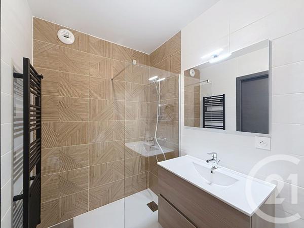 Appartement à vendre  4 pièces - 84,45 m2 TANINGES - 74