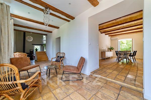 Authentique Mas Provençal rénové dans un écrin de verdure