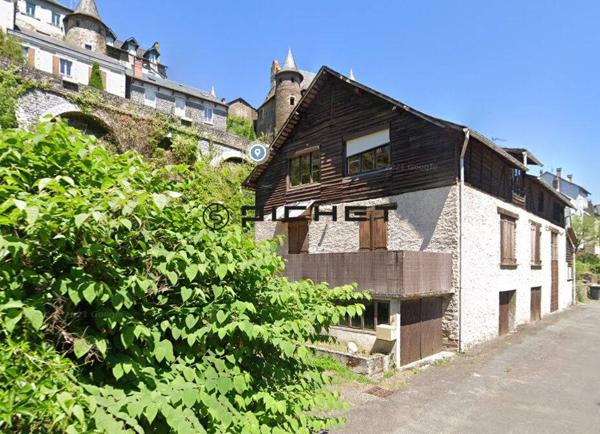 Autre 6 pièces 240 m²