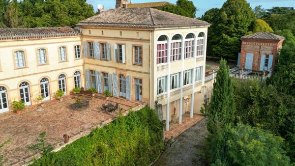 Vente Château Toulouse 24 Pièces 1150 m²