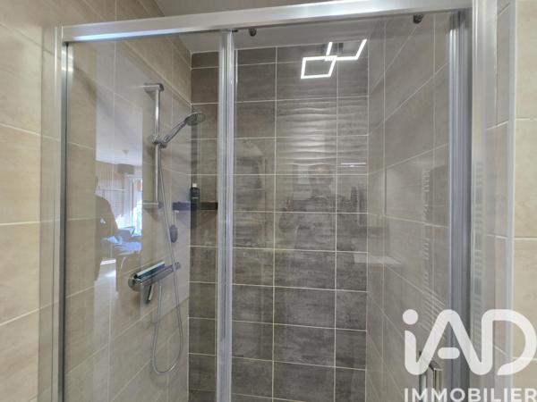 Appartement à vendre 2 pièces 40 m² Le Puy-Sainte-Réparade