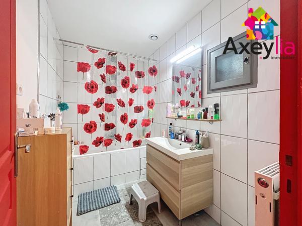 Noalhat (63290) A VENDRE - NOALHAT - MAISON FAMILIALE AVEC PISCINE