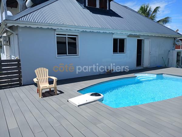 Vente
                Maison226 m² - 8 Pièces -
                    LAMENTIN (97129)