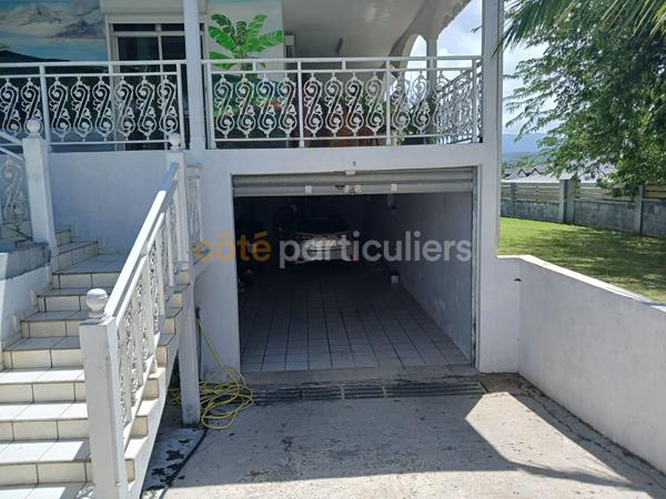 Vente
                Maison226 m² - 8 Pièces -
                    LAMENTIN (97129)