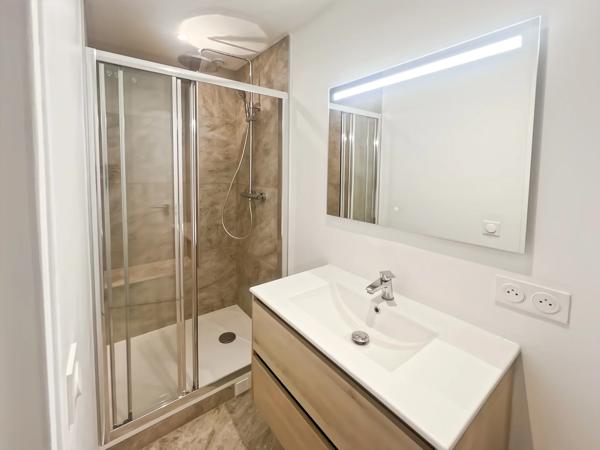 Appartement Paris 15 e - COMMERCE / FONDARY