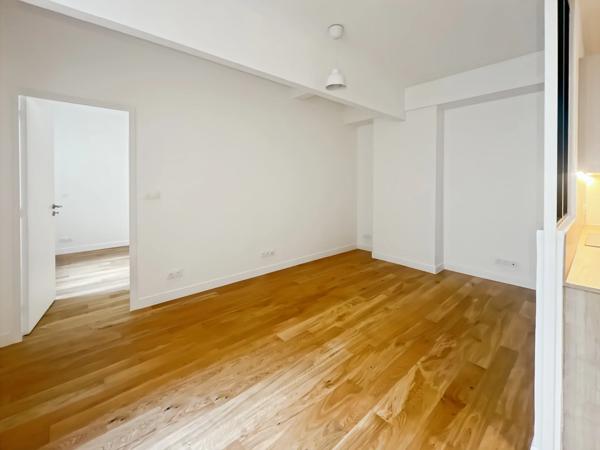 Appartement Paris 15 e - COMMERCE / FONDARY
