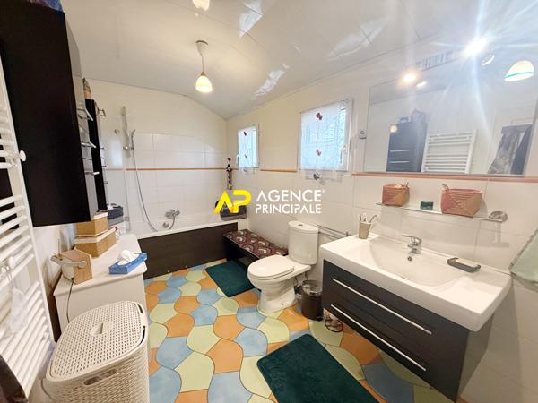 Maison 7 pièces, d'environ 130m² à ARGENTEUIL. €379 900 ** - Référence 4519