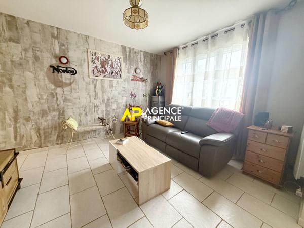 Maison 7 pièces, d'environ 130m² à ARGENTEUIL. €379 900 ** - Référence 4519