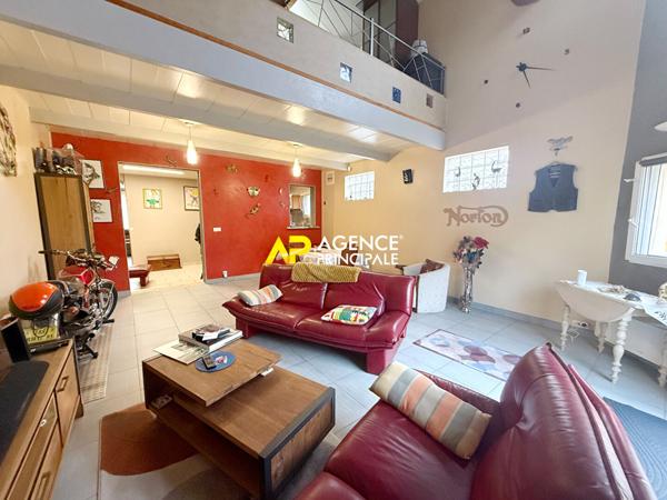 Maison 7 pièces, d'environ 130m² à ARGENTEUIL. €379 900 ** - Référence 4519