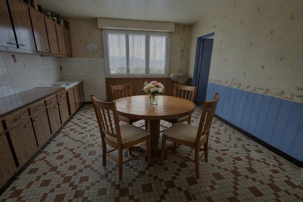 Dpt Vosges (88), à vendre secteur VITTEL de village T7 de 324 m2 +  HANGAR / 1500 m2 TERRAIN