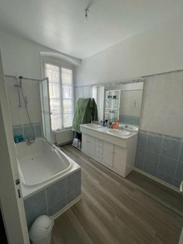 Maison Valence 7 pièce(s) 170 m2, garage