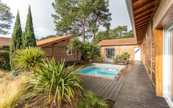 Maison à vendre    6 pièces • 144 m2 Biscarrosse
