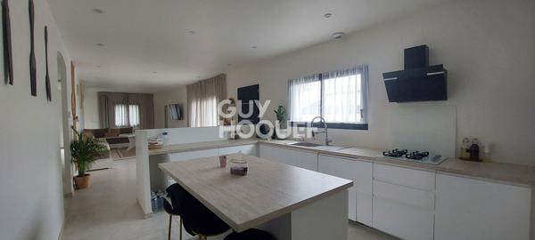 Maison PP de 135 m² - 4 chambres - Jardin - Piscine