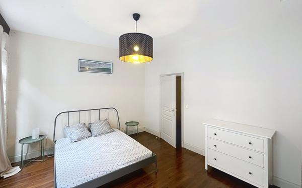 Appartement à vendre    4 pièces • 87 m2 Bayonne