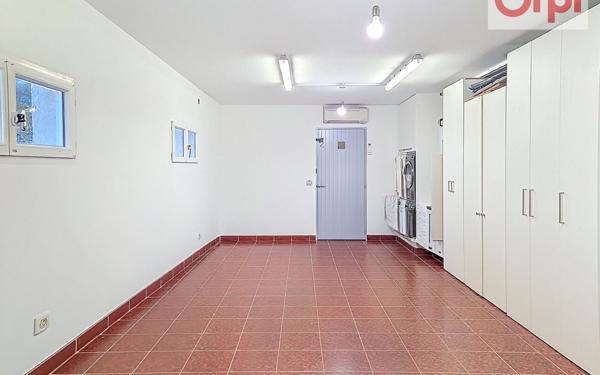 Maison à vendre    8 pièces •  Ambilly