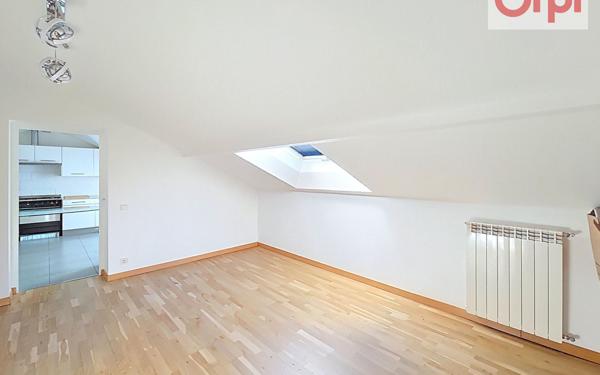 Maison à vendre    8 pièces •  Ambilly