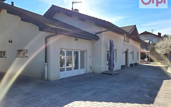 Maison à vendre    8 pièces •  Ambilly