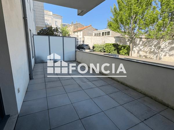 Location Appartement 2 pièces 37.8 m² - 57 RUE DE STRASBOURG Niort 79000