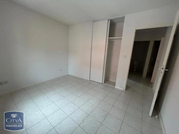 Appartement à louer 3 pièces 69.02m² Montauban (82000)