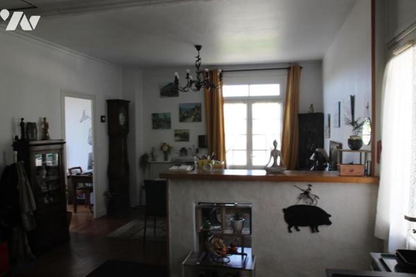 NIORT, QUAI DE LA REGRATTERIE, JOLIE MAISON DE PLAIN PIED AVEC DEPENDANCE ET  JARDIN SANS VIS-A-VIS