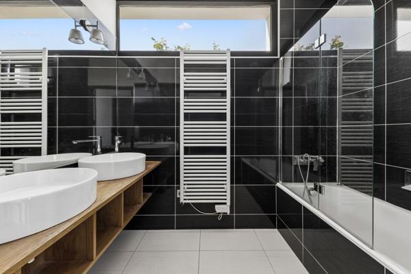 Vente Maison d'architecte Saint-Cloud 8 Pièces 337 m²