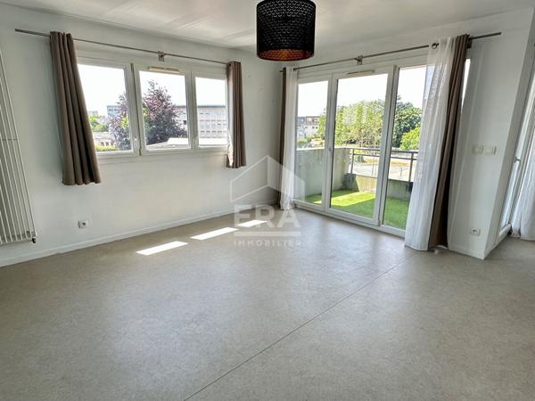 Appartement T2 avec balcon et parking privatif