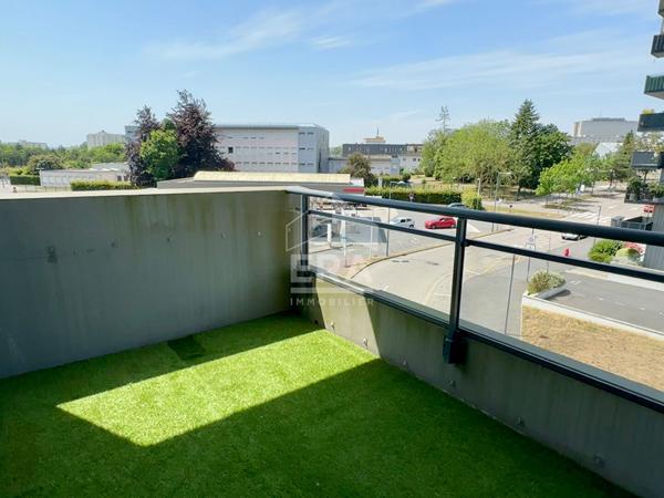 Appartement T2 avec balcon et parking privatif