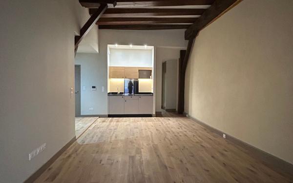 Appartement à louer    1 pièce • 43,85 m2 Metz