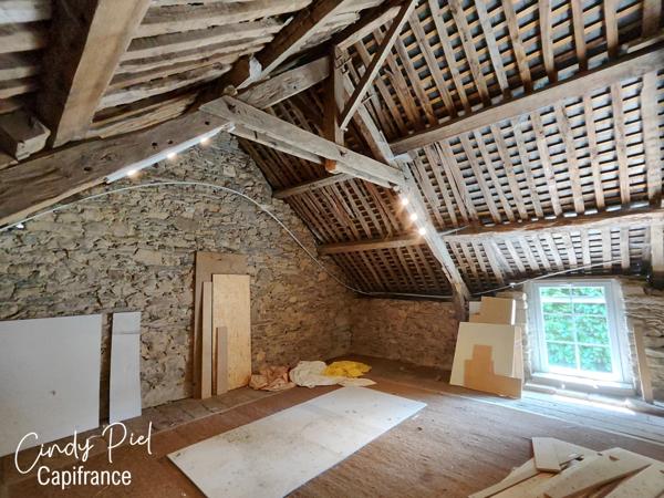 à vendre QUELNEUC (56) Dpt Morbihan, ancien presbytère P9 de 256 m² - Terrain de 4 600 m²