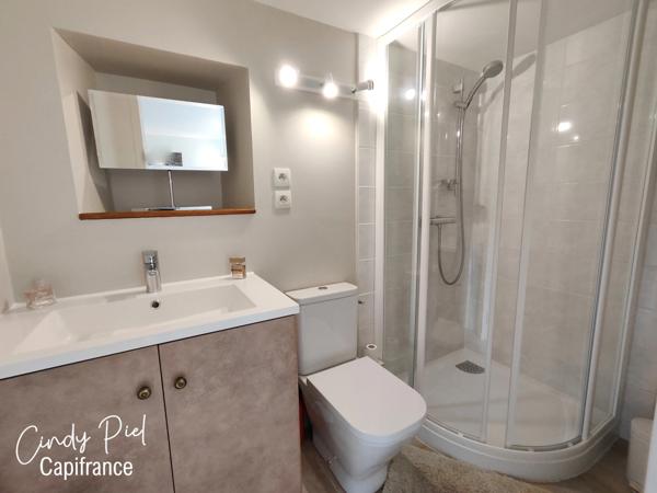 à vendre QUELNEUC (56) Dpt Morbihan, ancien presbytère P9 de 256 m² - Terrain de 4 600 m²