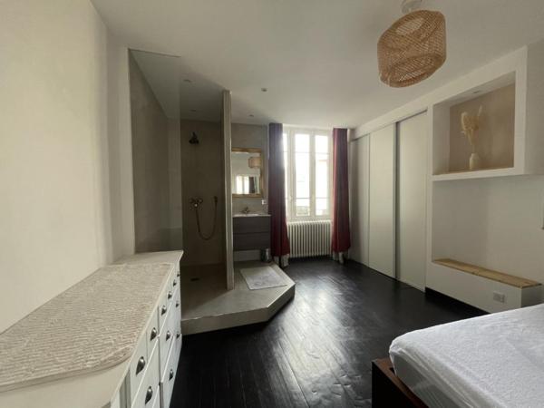 APPARTEMENT T3 MEUBLE A LOUER A LE COTEAU - AVENUE DE LA LIBERATION