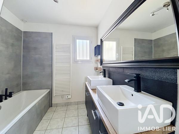 Maison à vendre 6 pièces 91 m² Grandchamp-des-Fontaines