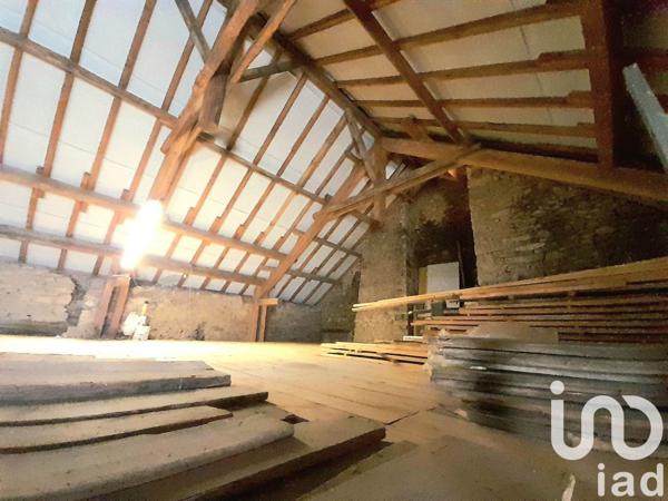 Maison de campagne 1 pièce de 150 m² à Sainte-Fortunade (19490)