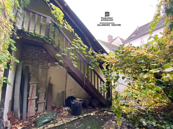 Maison Villeneuve L Archeveque 6 pièce(s) 120 m2