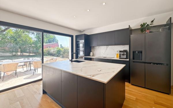 Maison à vendre    5 pièces • 119,44 m2 Sainte-Foy-d'Aigrefeuille