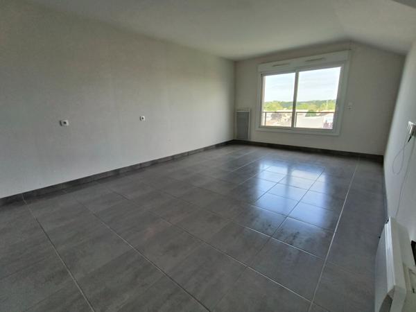 APPARTEMENT T3 AVEC GARAGE