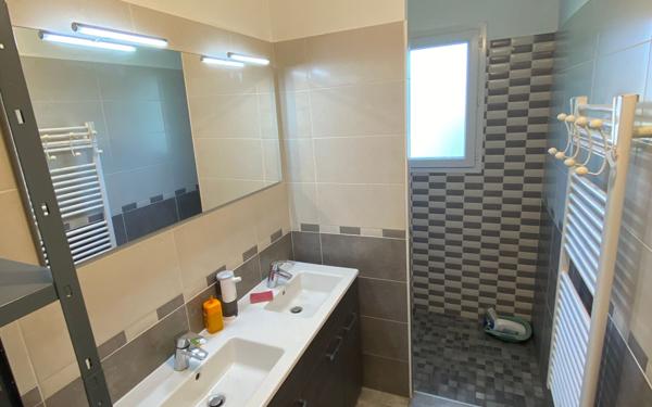 Maison à vendre    6 pièces •  Couzeix