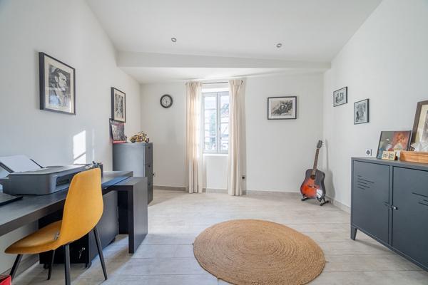 Maison de village avec piscine