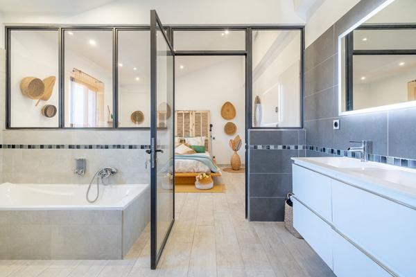 Maison de village avec piscine