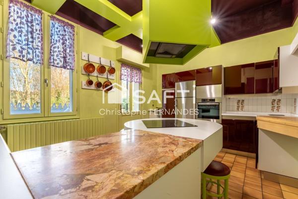 Découvrez cette superbe Maison de 12 pièces à proximité de Rouen