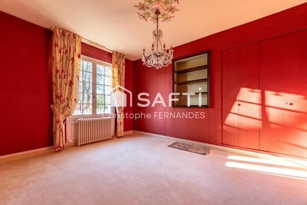 Découvrez cette superbe Maison de 12 pièces à proximité de Rouen